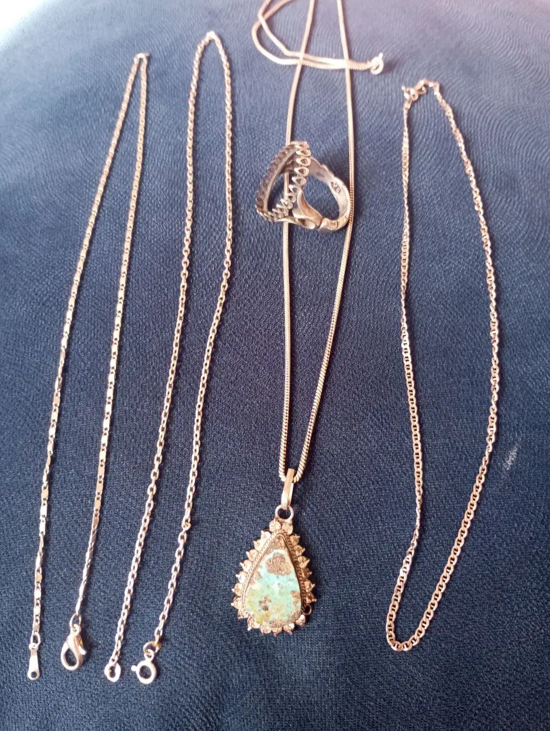 زنجیر انگشتر نقره|بدلیجات|صدرا-فارس, فاز ۲|دیوار