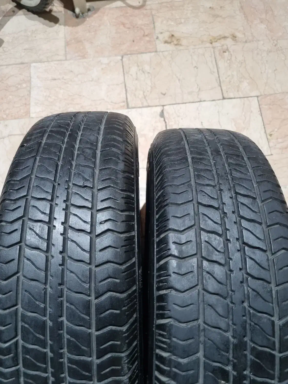 ۱جفت رینگ ولاستیک پرایدو۱جفت چراغ جلو  و..|قطعات یدکی و لوازم جانبی|اندیشه, اندیشه فاز ۱|دیوار