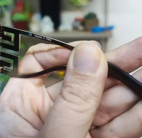 عینک دودی اصل گیونچی|زیورآلات و اکسسوری|تهران, قزل قلعه|دیوار