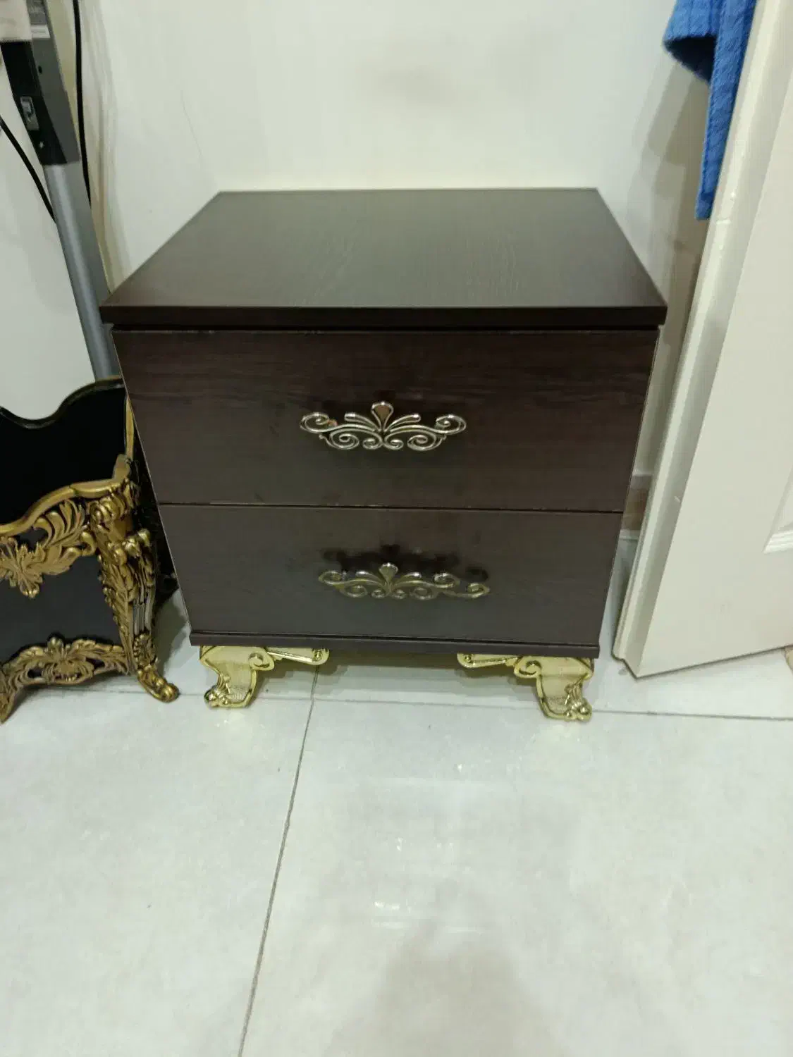 سرویس خواب|تخت و سرویس خواب|پردیس, فاز ۳|دیوار