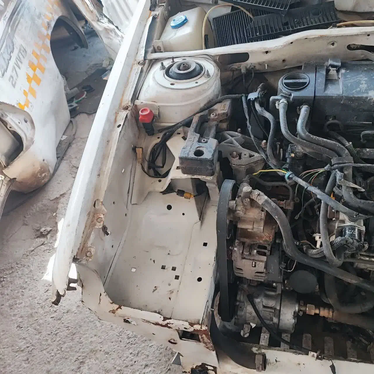 پارس ۹۴ تصادفی|خودرو سواری و وانت|اصفهان, بیدآباد|دیوار