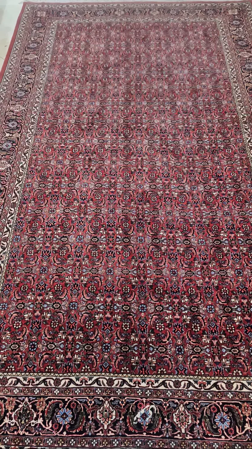 قالیچه بیجاراصل ۸ ماهه خریداری شده ابعاد۲۳۵/۱۳۶|فرش|تهران, جمهوری|دیوار