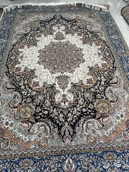 یک جفت فرش ۹ متری زمرد مشهد|فرش|مشهد, ایثارگران|دیوار