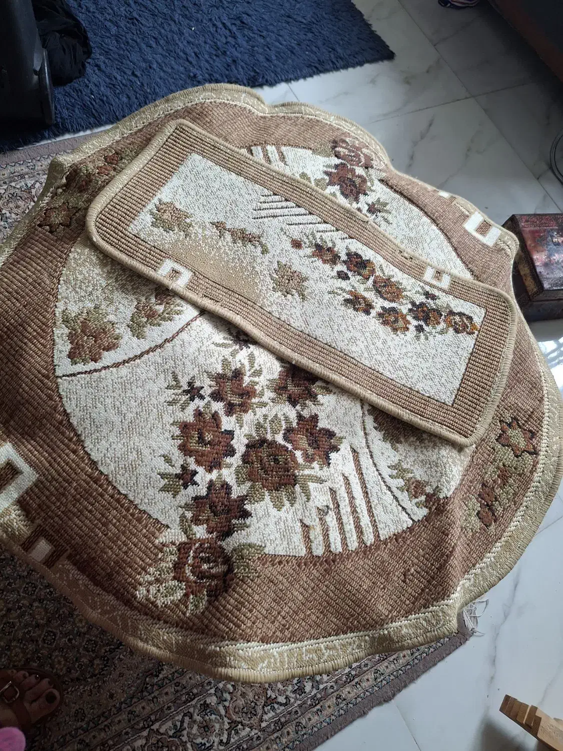 پادری و روپله ای|پادری|رشت, کوی حسینی|دیوار