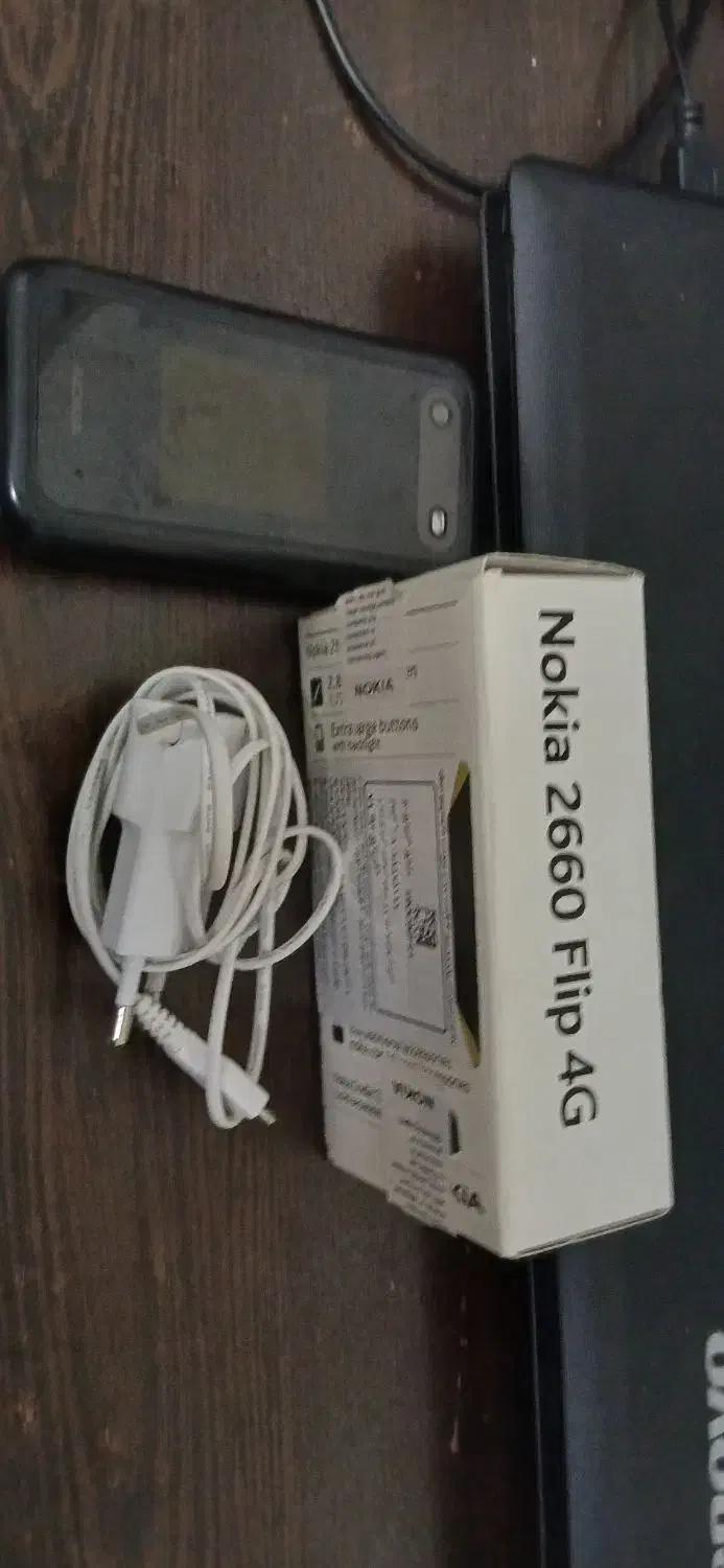 گوشی دکمه ای نوکیا ۲۶۶۰ flip 4G|موبایل|قم, زنبیل آباد|دیوار