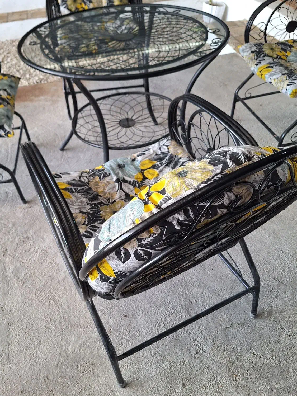 میز و صندلی|کافیشاپ و رستوران|دهدشت, |دیوار