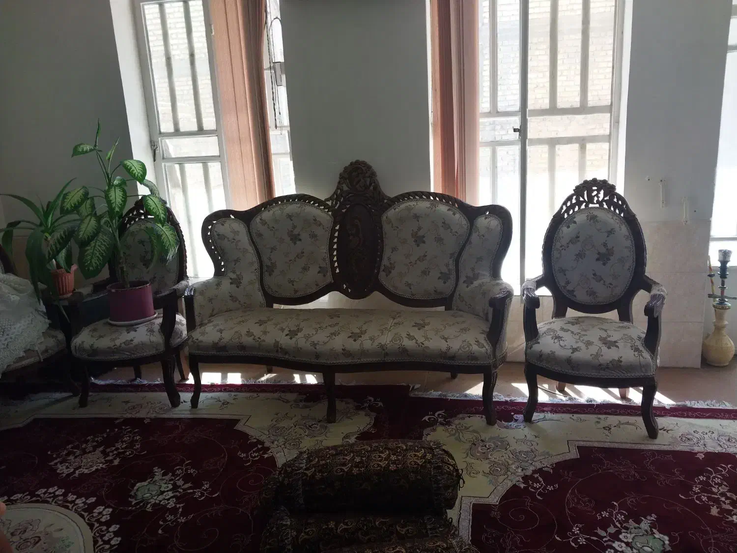 مبل ۹نفره|مبلمان خانگی و میز عسلی|شیراز, محراب|دیوار