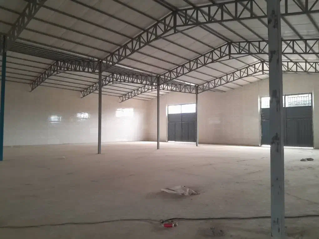 اجاره یافروش۲۵۰۰مترسالن بهداشتی بابرق۶۳۰آمپر|اجارهٔ دفتر صنعتی، کشاورزی، تجاری|مهریز, |دیوار