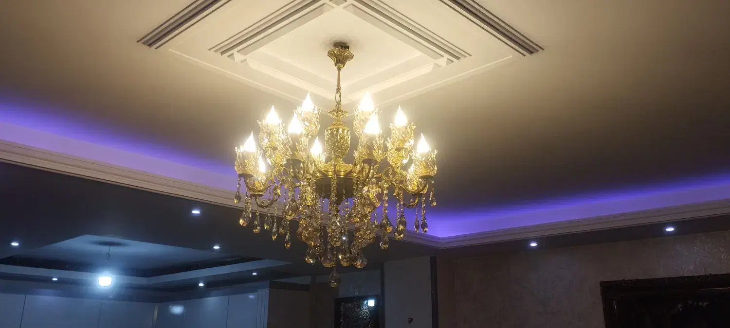 لوستر تمام برنجی اصل 16شعله با 16عدد لامپ در حد نو|لوستر و چراغ آویز|نسیم‌شهر, |دیوار