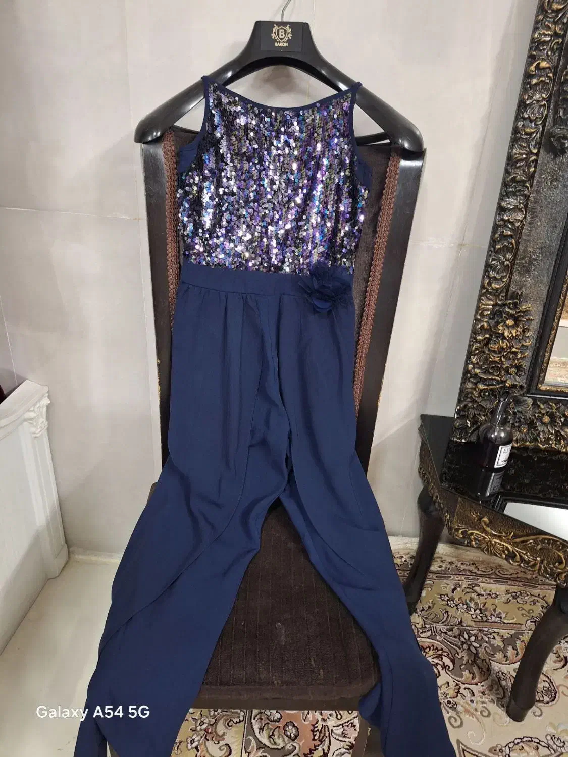 اورال دخترانه|لباس|شهریار, شهریار|دیوار