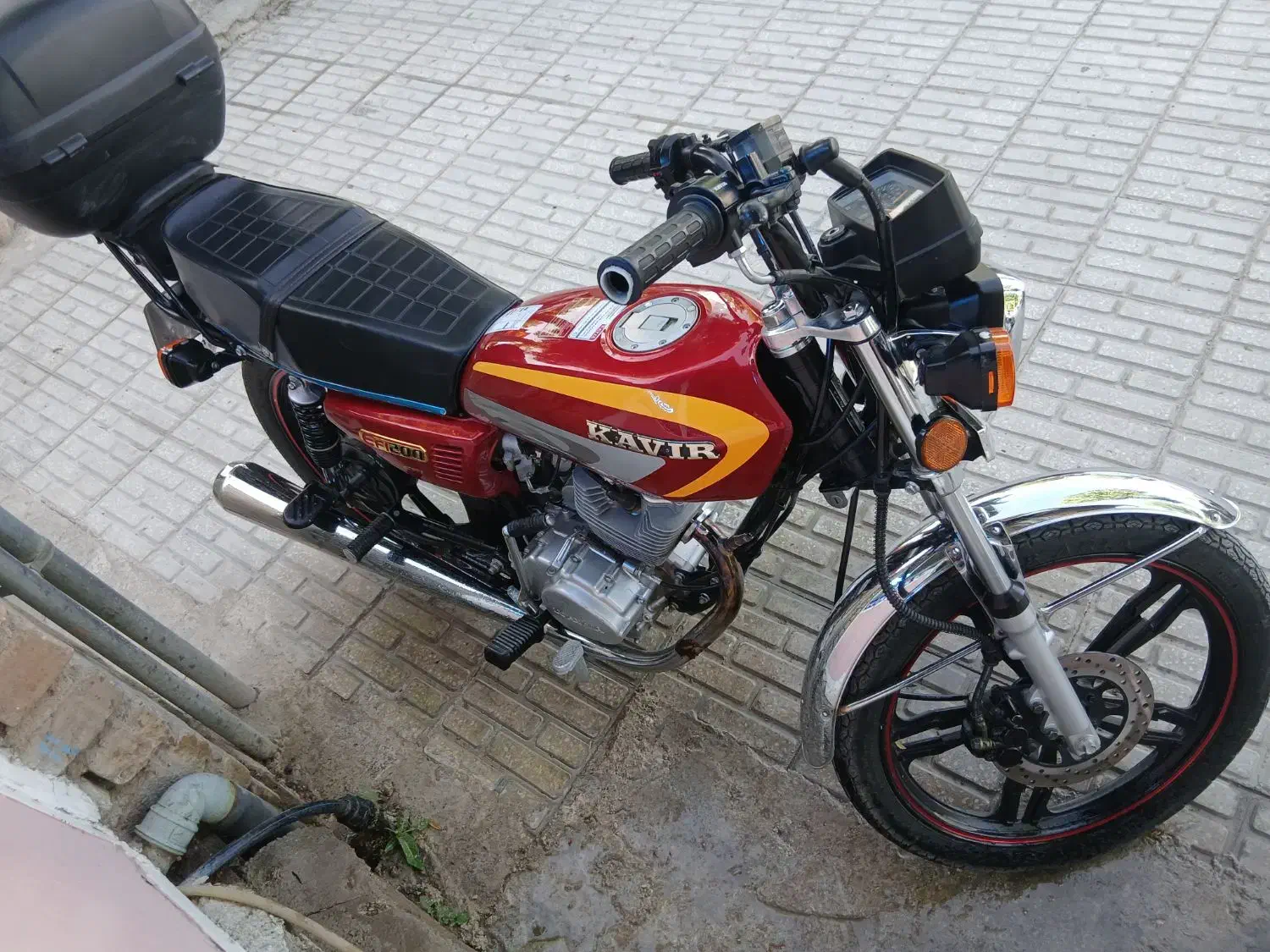 موتورکویر|موتورسیکلت|گهواره, |دیوار