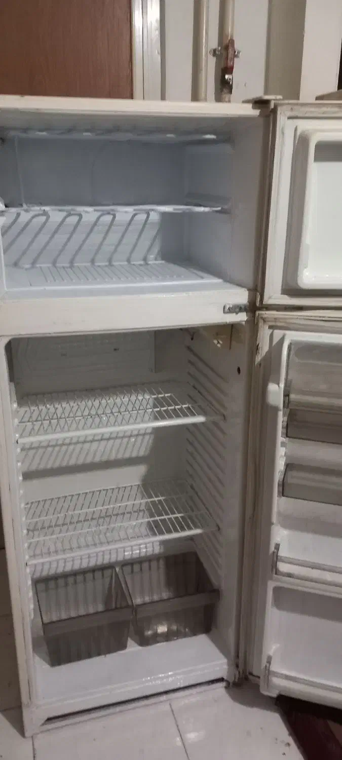 یخچال فریرز امرسان سالم و تمیز موتور فابریک|یخچال و فریزر|گرگان, |دیوار