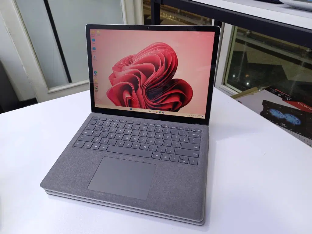 سرفیس لپ تاپ ۴ رایزن پنجSurface laptop 4|رایانه همراه|تهران, فلسطین (میدان انقلاب)|دیوار