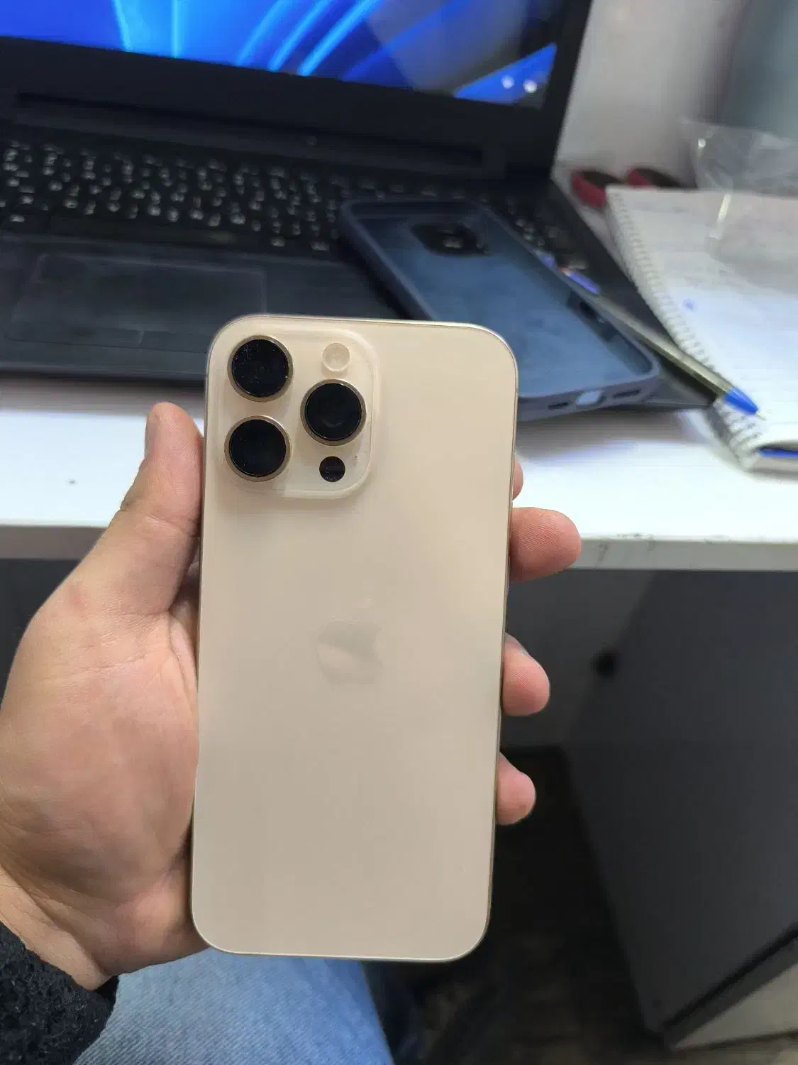 آیفون ۱۶ پرو مکس ۲۵۶  za|موبایل|کرج, باغ سیب|دیوار