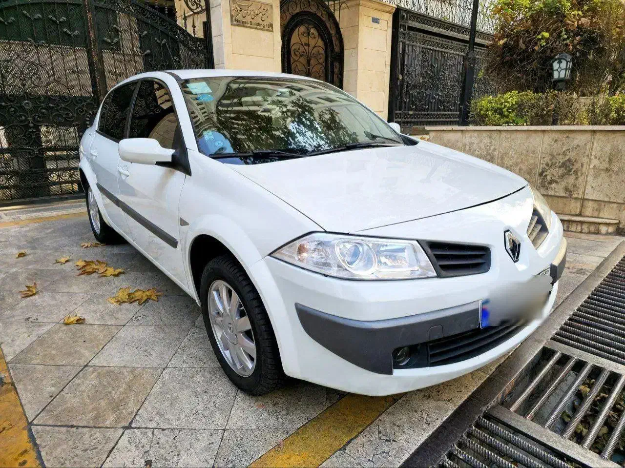 رنو مگان ۲۰۰۰ سی‌سی اتومات ۲۰۱۱ در حد صفر|خودرو سواری و وانت|تهران, شهرک غرب|دیوار