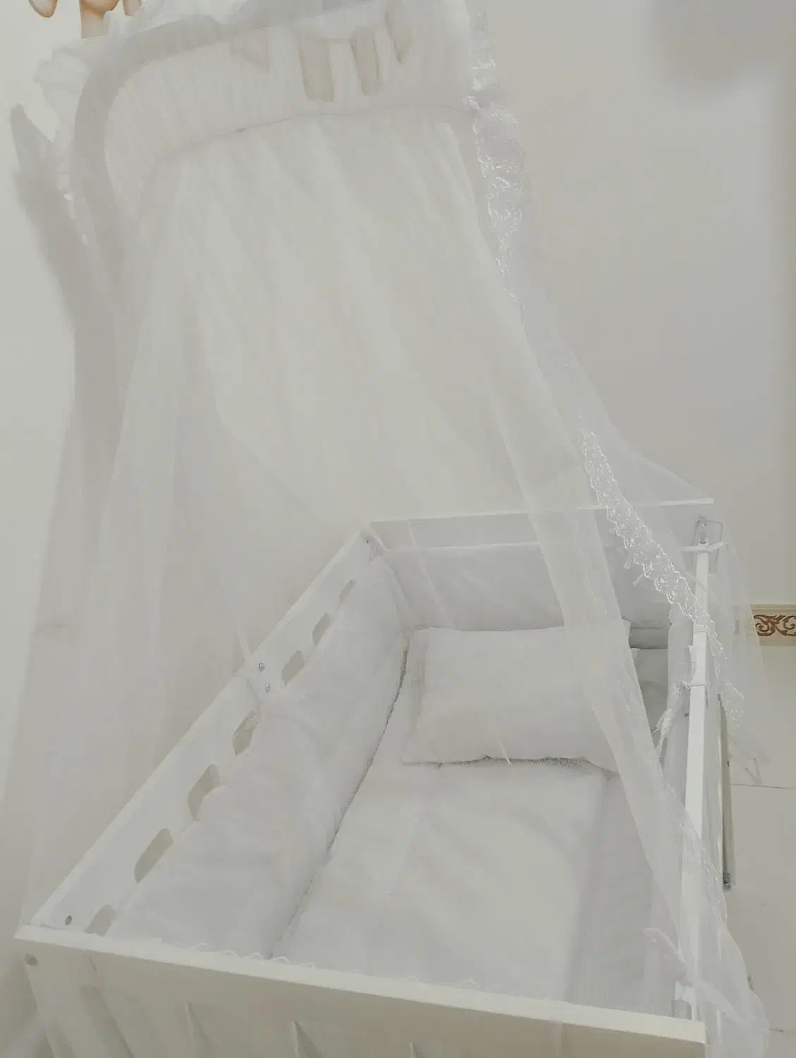 گهواره تخت کنار مادری، نونو استفاده نشده زیر قیمت|اسباب و اثاث بچه|سیرجان, |دیوار