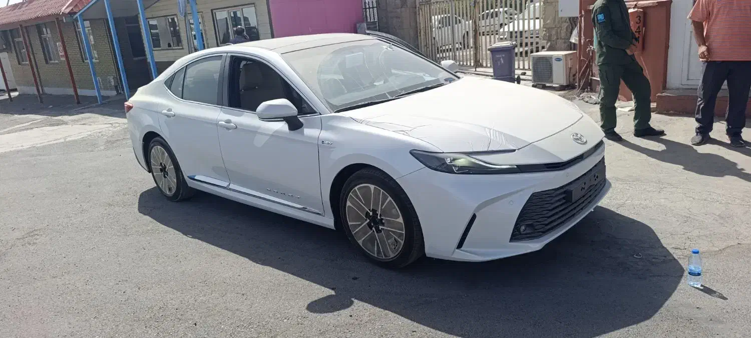 تویوتا کمری 2025 هیبرید|خودرو سواری و وانت|اسلامآباد غرب, |دیوار