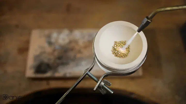 خدمات ذوب طلا و نقره و عیار سنجی|خدمات پیشه و مهارت|اصفهان, نقش جهان|دیوار