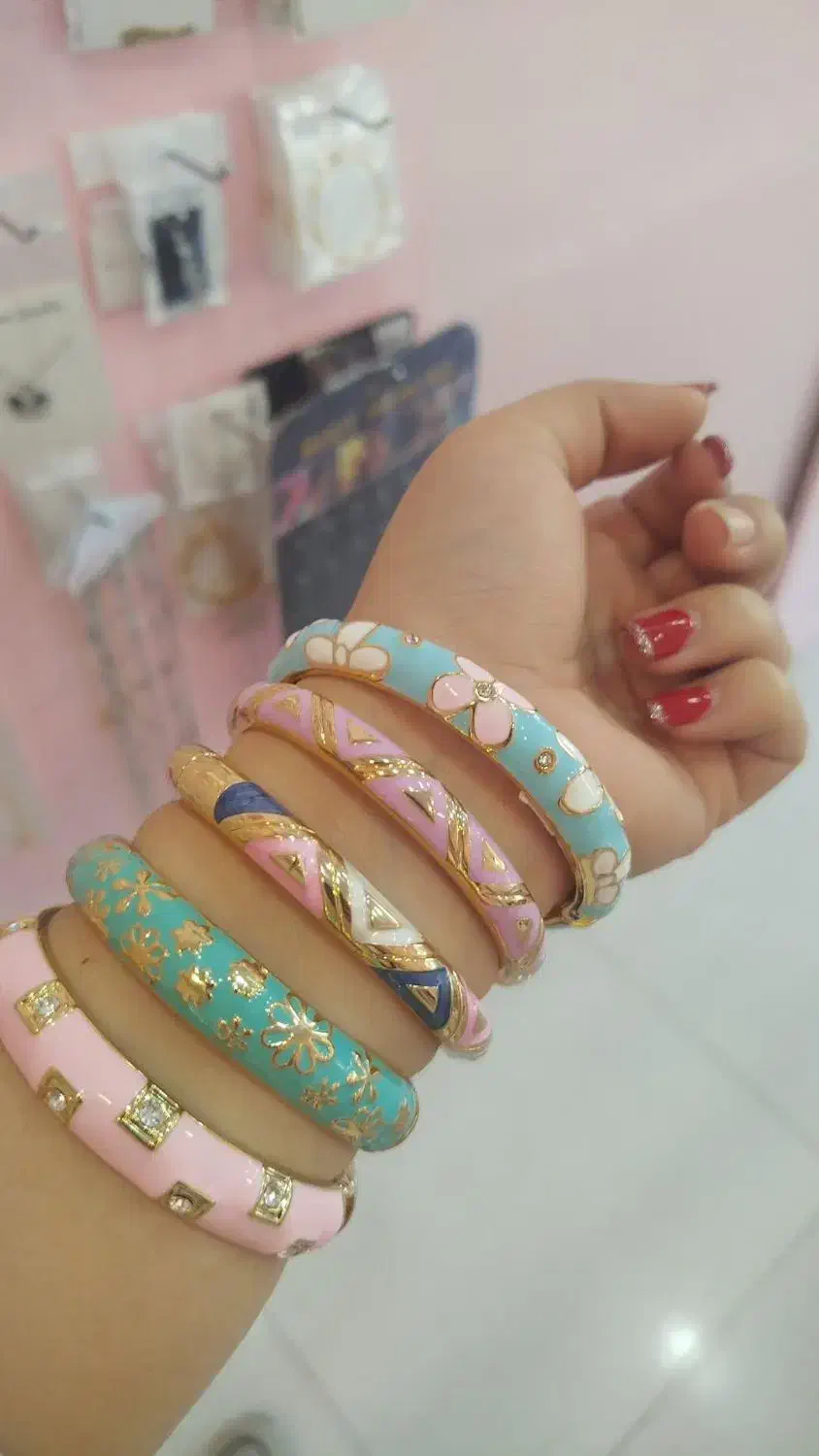 بنگل میناکاری|بدلیجات|تربت جام, پاسداران|دیوار