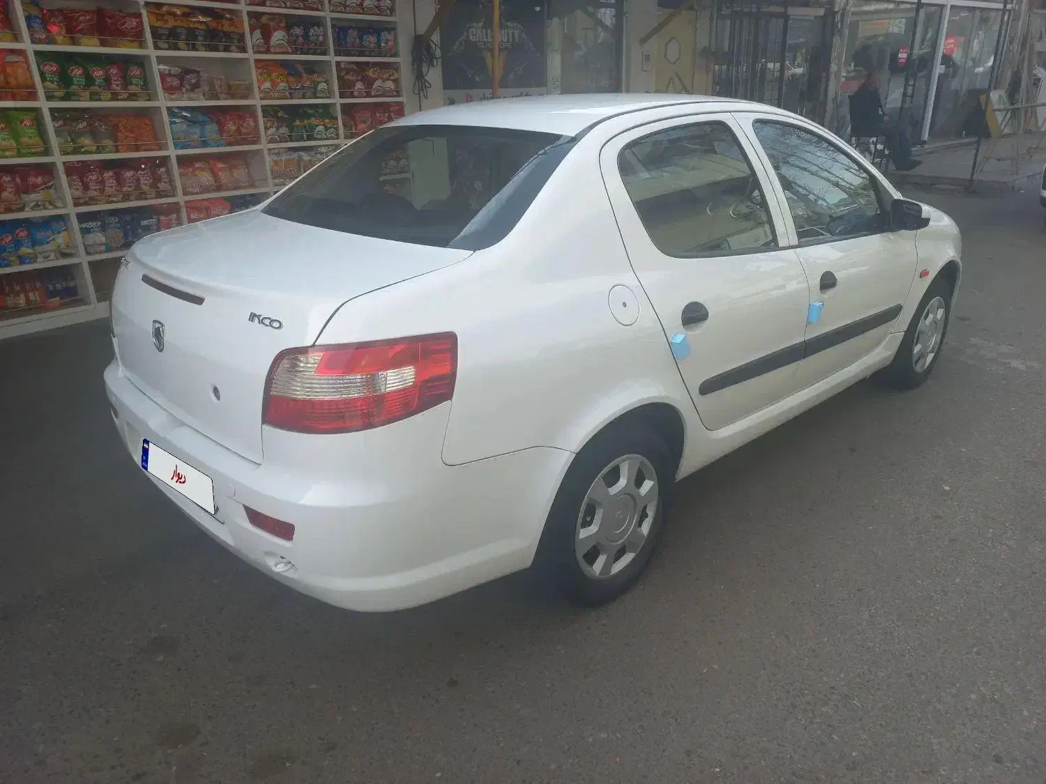 رانا ۹۳ بدون رنگ|خودرو سواری و وانت|رشت, یخسازی|دیوار