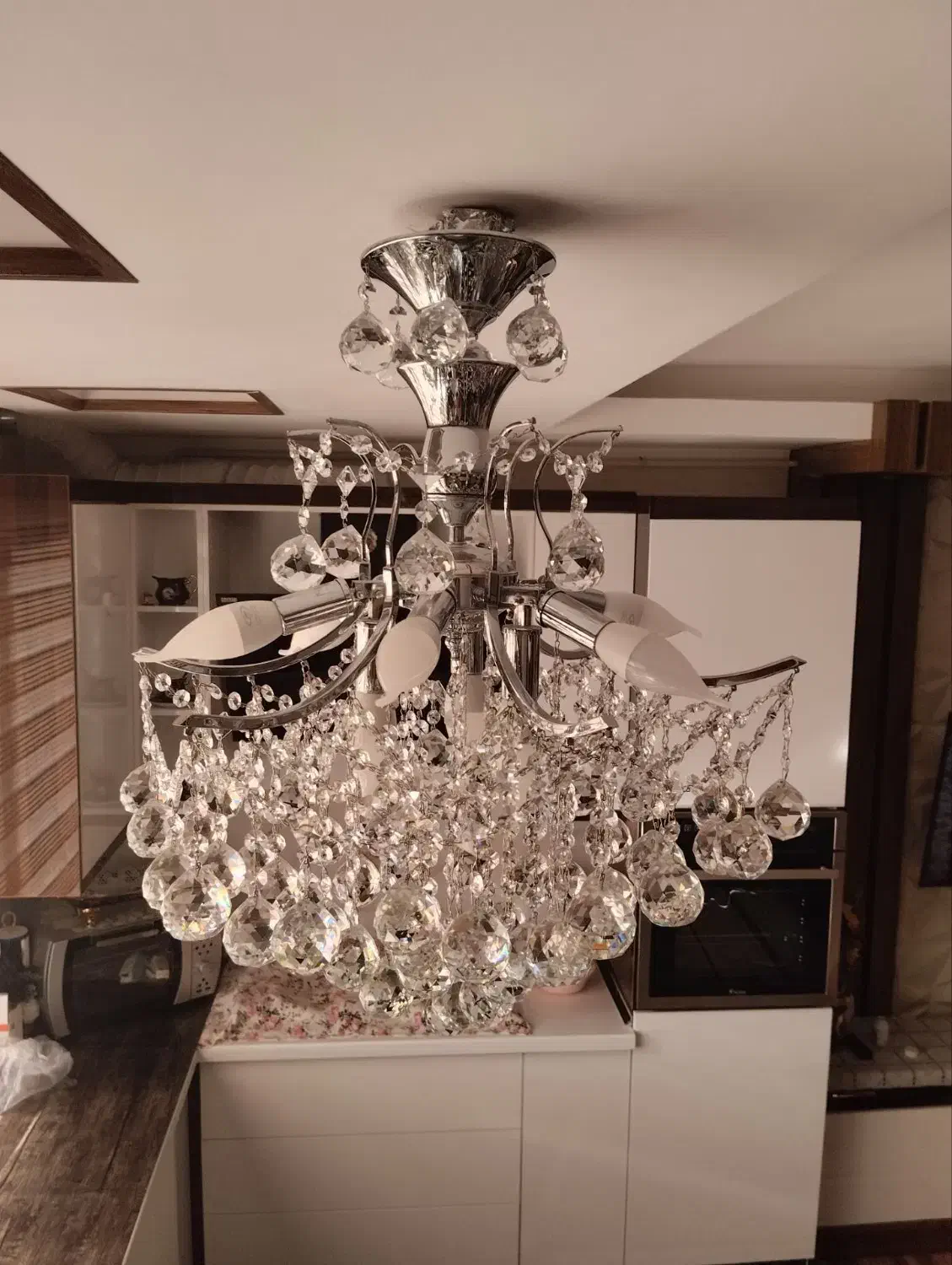 لوستر|لوستر و چراغ آویز|محمدیه-قزوین, |دیوار