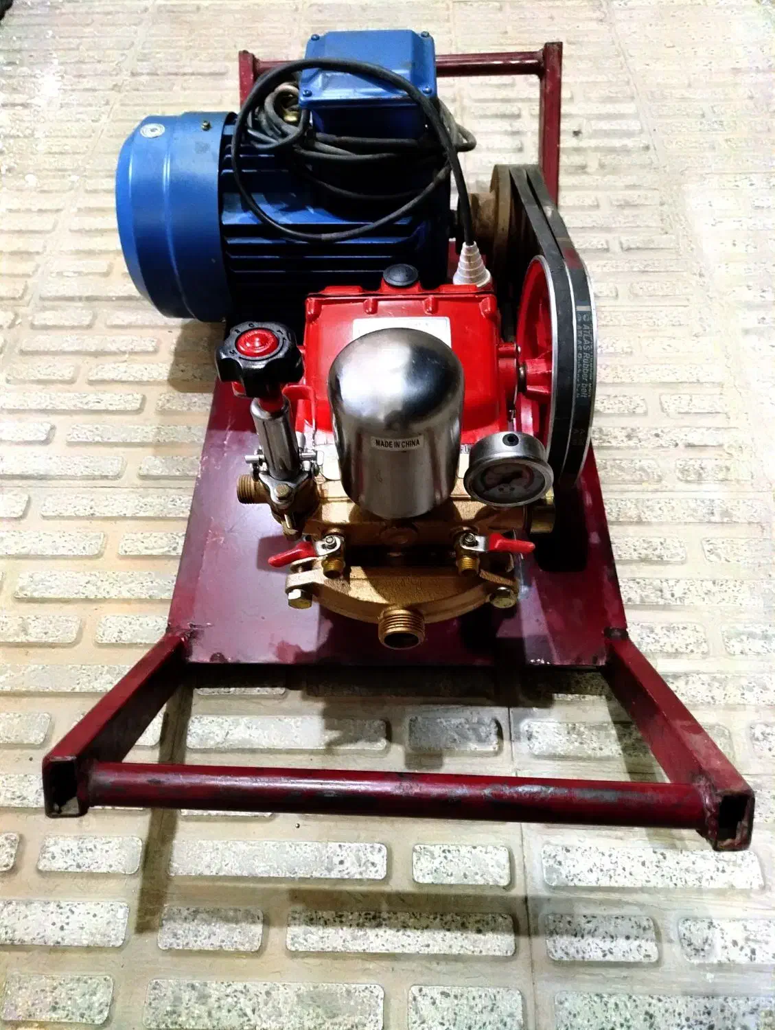 سمپاش سه فاز|خدمات باغبانی و درختکاری|اهر, |دیوار