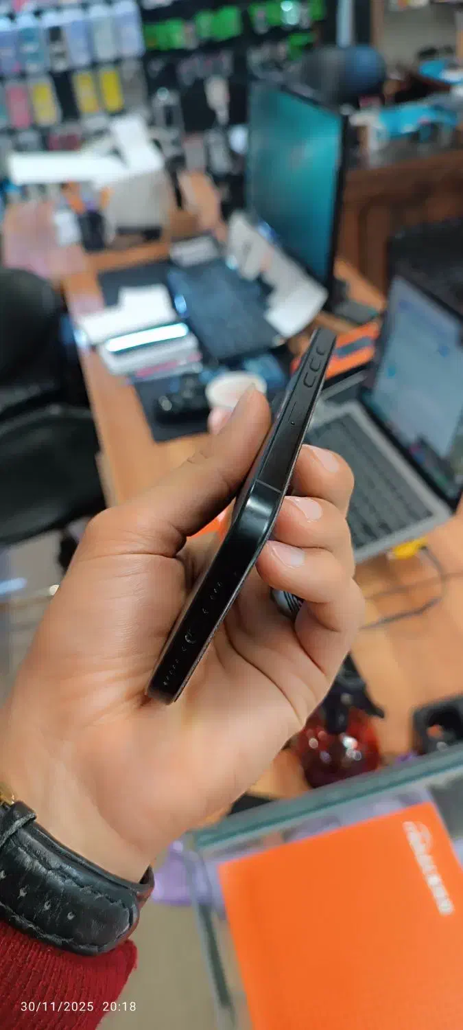 آیفون 16پرو|موبایل|کرمان, |دیوار