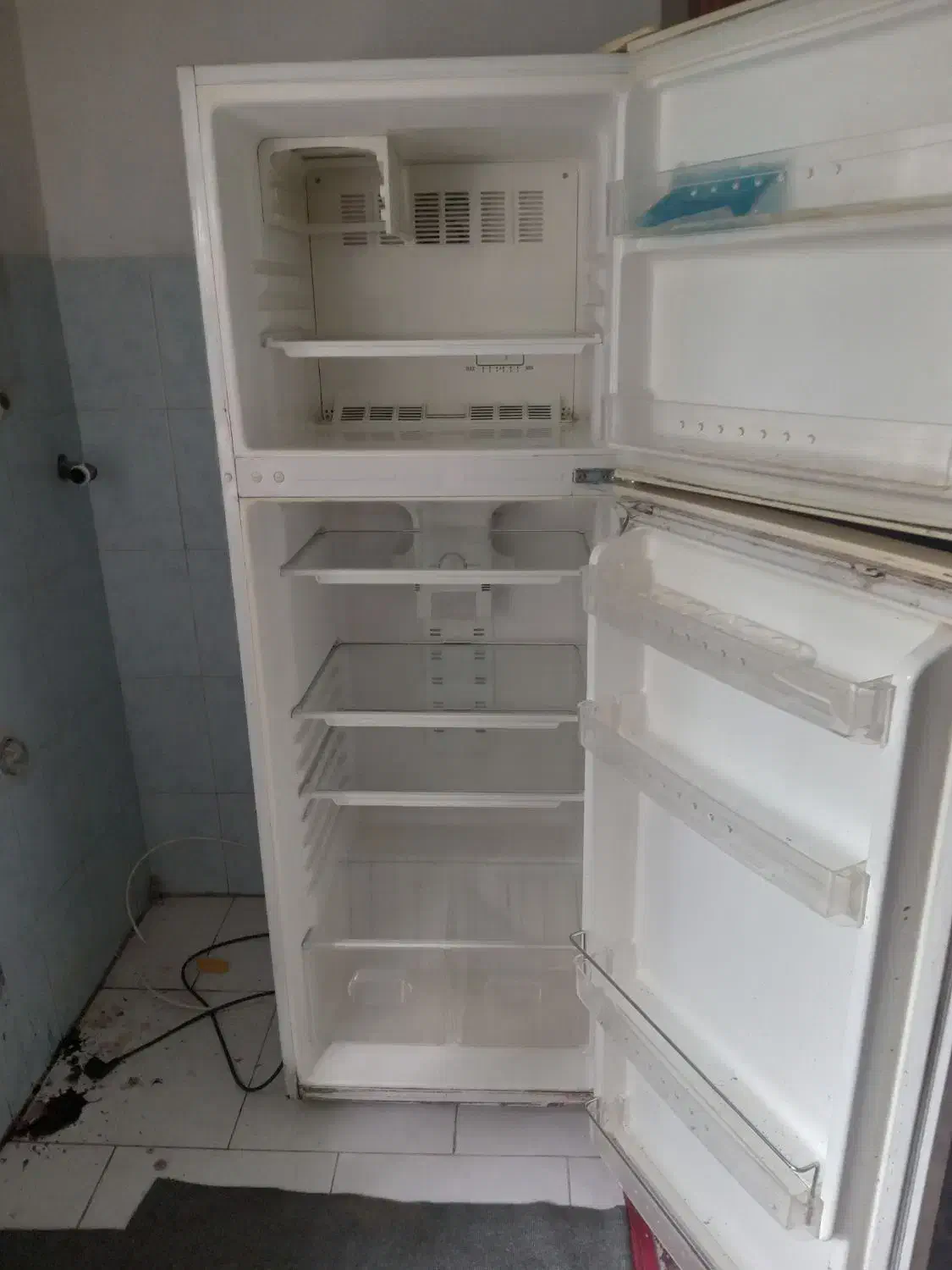 یخچال وفریزر هایسنس درحدنوخارجی|یخچال و فریزر|لاهیجان, لیالستان|دیوار