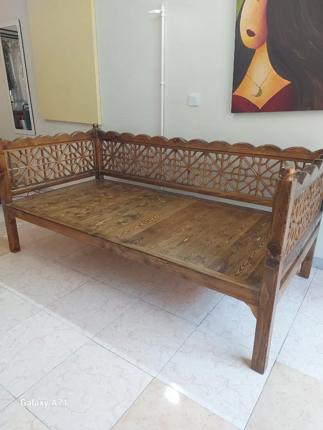تخت سنتی|مبلمان خانگی و میز عسلی|تهران, هروی|دیوار