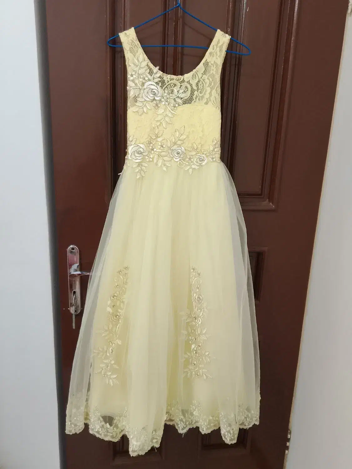 لباس مجلسی دخترانه|کفش و لباس بچه|آستانه اشرفیه, |دیوار