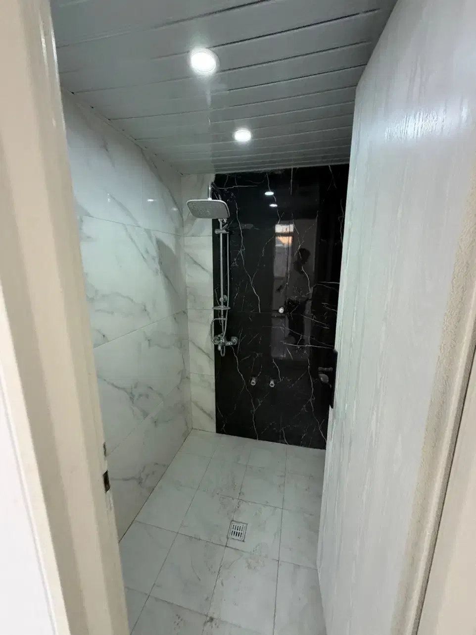 آپارتمان کلید نخورده ۶۳ متری یک خواب