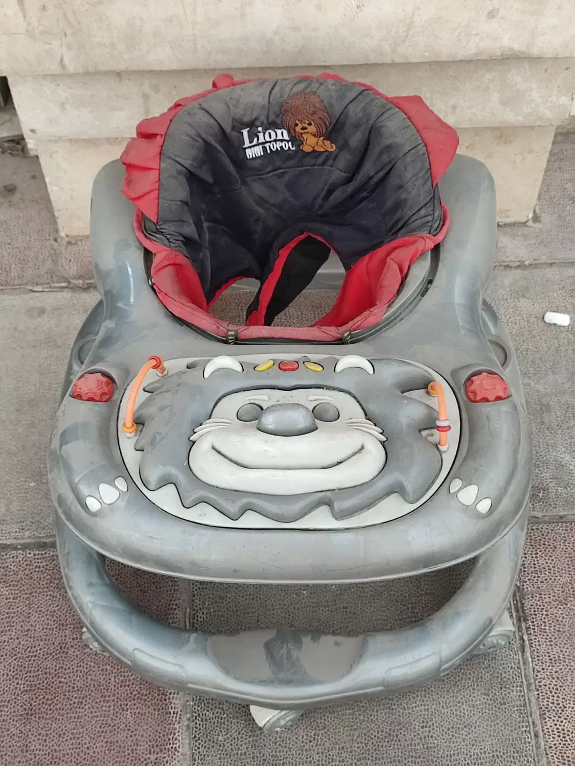 روروک بچه|کالسکه و لوازم جانبی|نسیم‌شهر, |دیوار