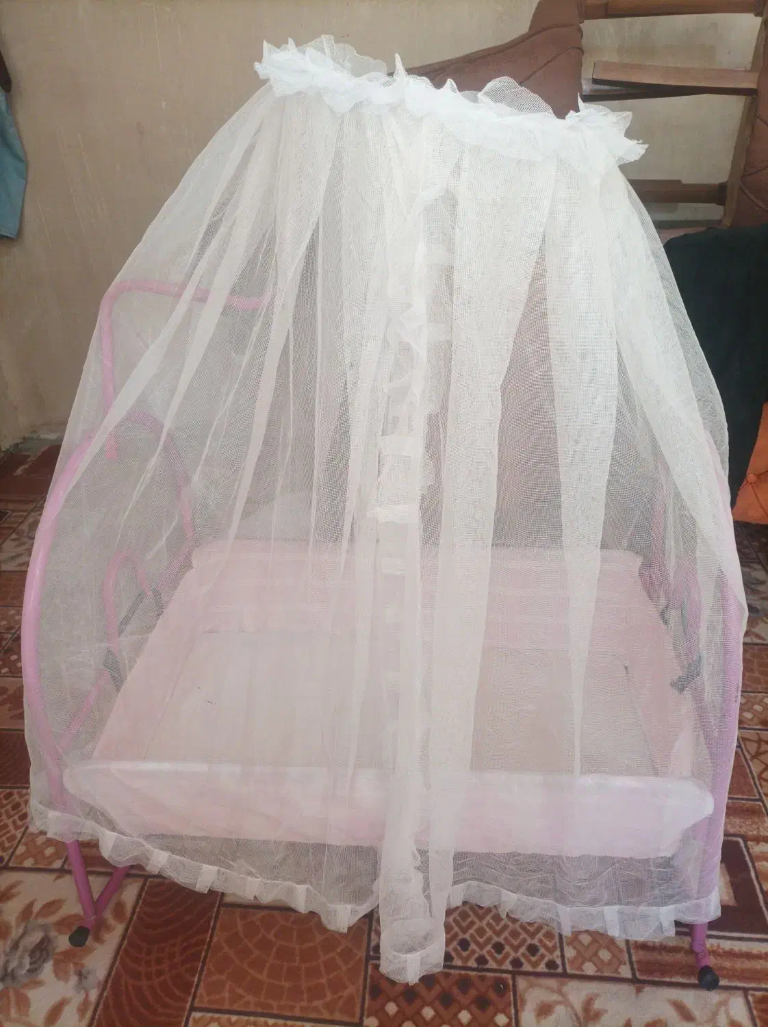 گهواره کودک|تخت و صندلی بچه|اهر, |دیوار