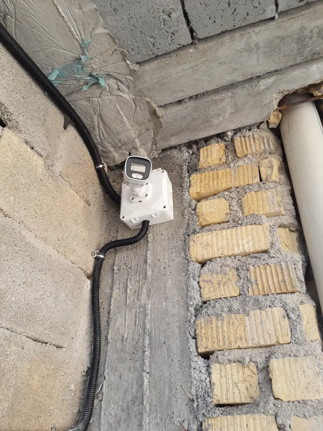 فروش و نصب دوربین مداربسته و برق ساختمان|خدمات پیشه و مهارت|فیروزآباد (فارس), |دیوار