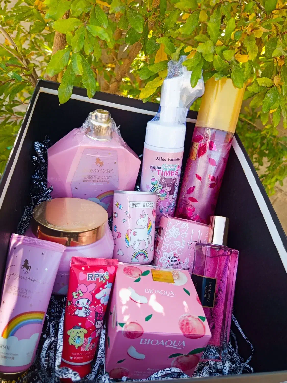 باکس کادویی|آرایشی، بهداشتی، درمانی|یاسوج, |دیوار