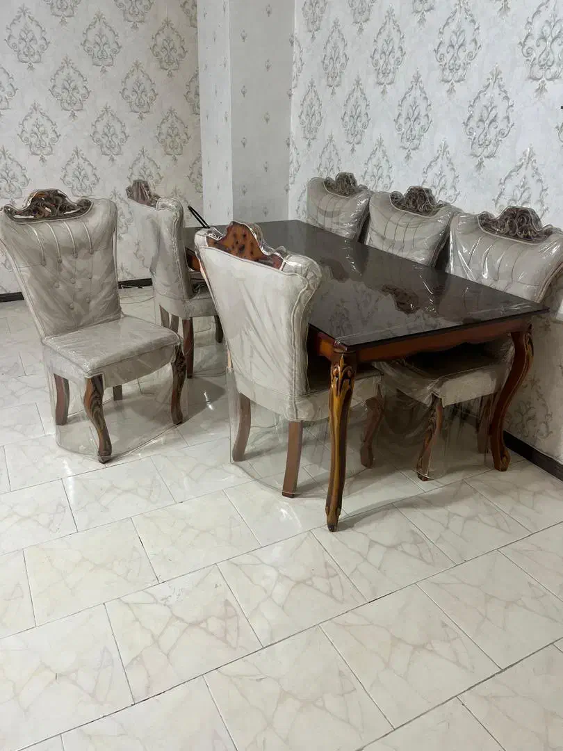 میز نهاری چوب راش در حد نو|میز و صندلی غذاخوری|کرج, شاهین‌ویلا|دیوار