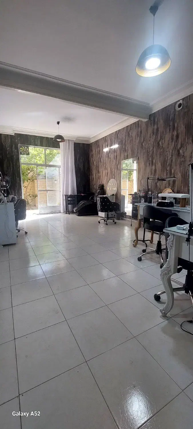 اجاره لاینهای خدمات آرایشی|آرایشگاه و سالن‌های زیبایی|اصفهان, حسین‌آباد|دیوار