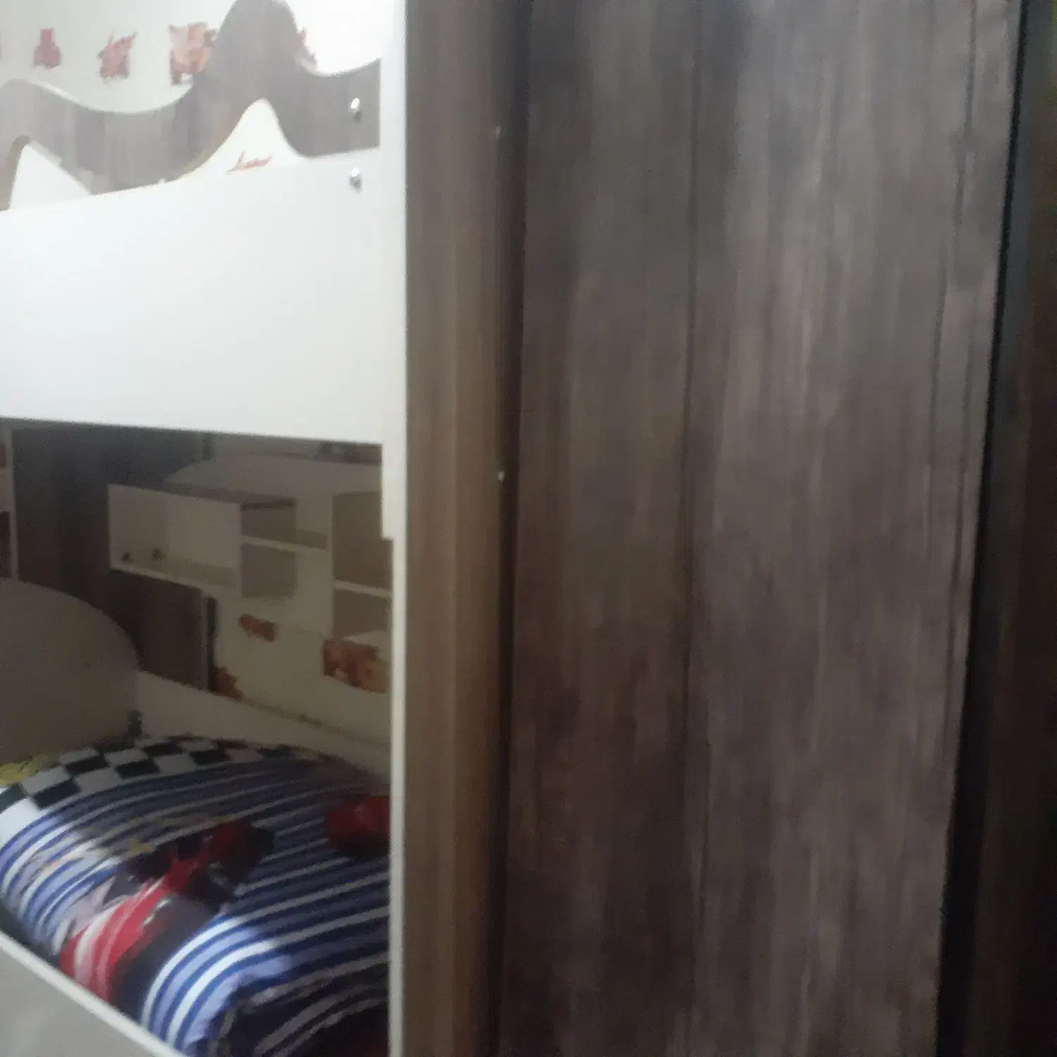 تخت خواب دو طبقه و کمد|تخت و سرویس خواب|تهران, هفت حوض|دیوار