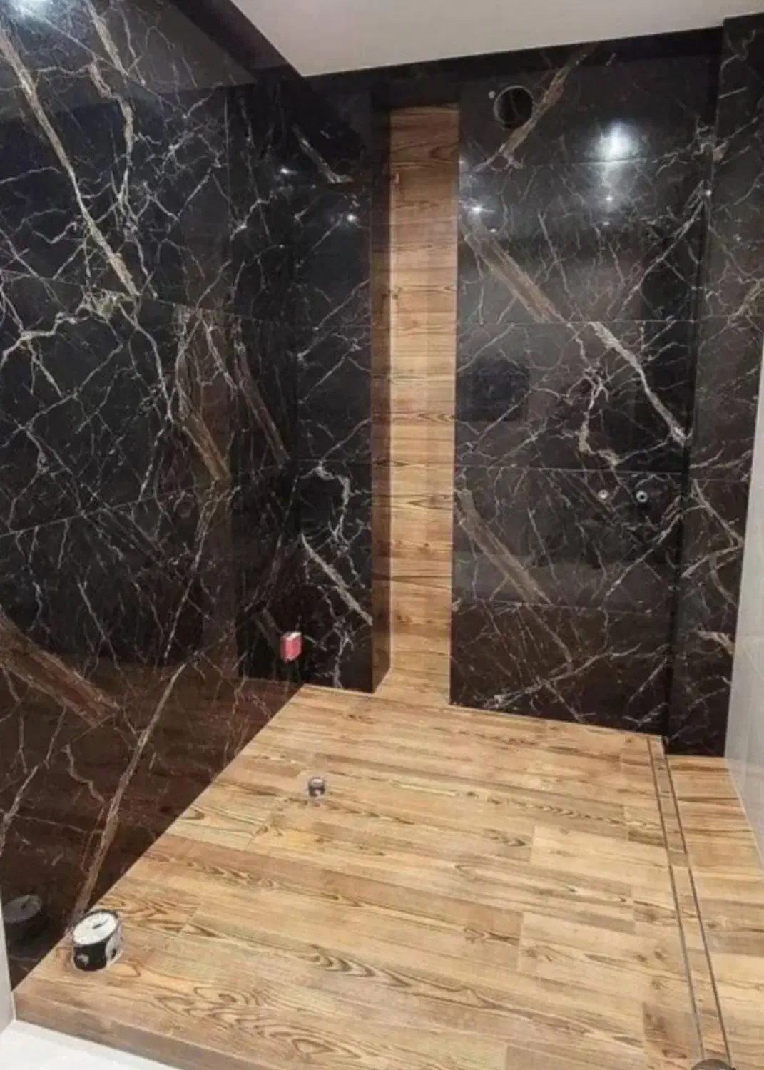 کاشیکاری و سرامیک وسیمان کاری|خدمات پیشه و مهارت|رباطکریم, شترخوار|دیوار