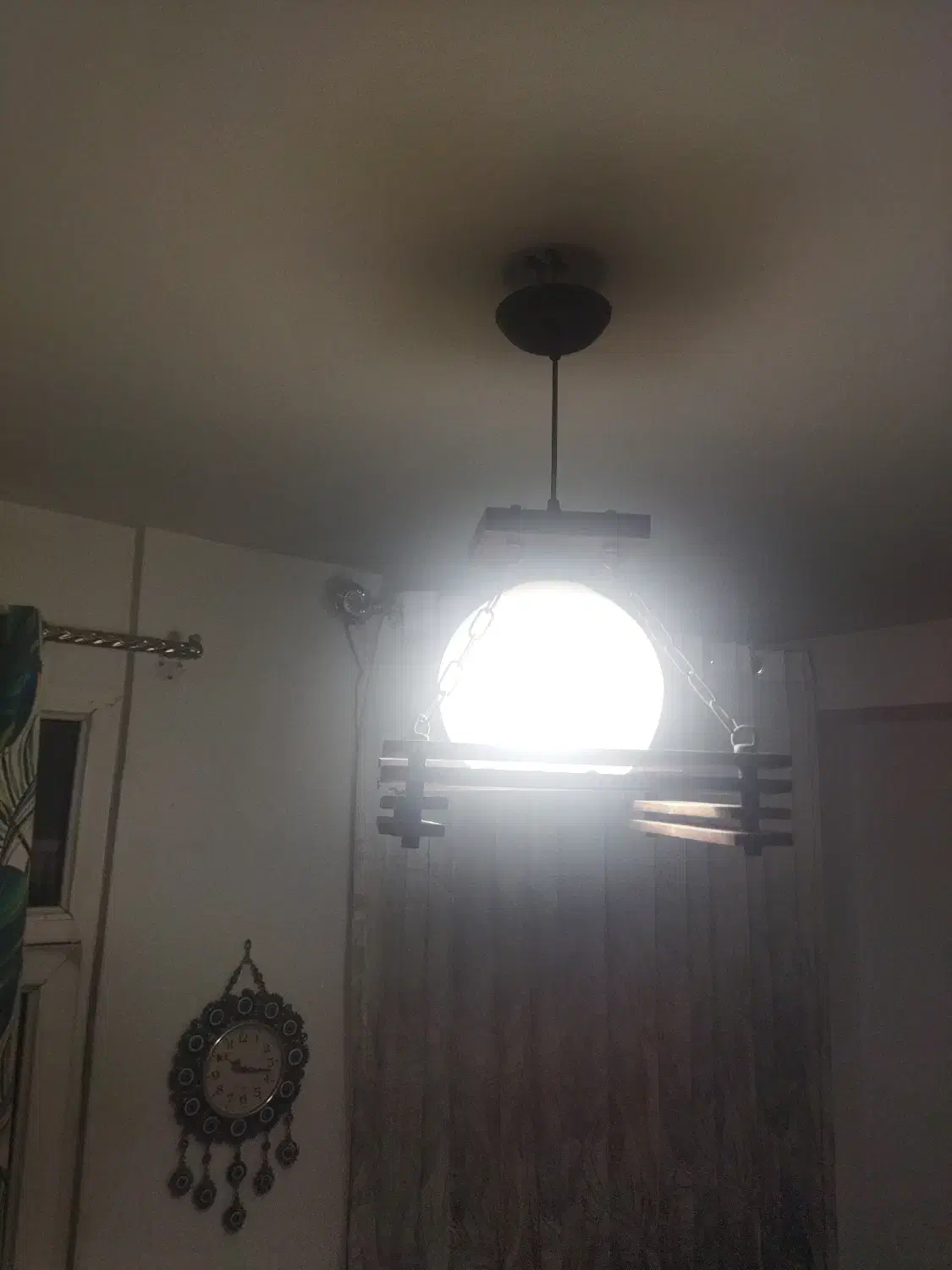 لوستر چوبی|لوستر و چراغ آویز|باغستان, |دیوار