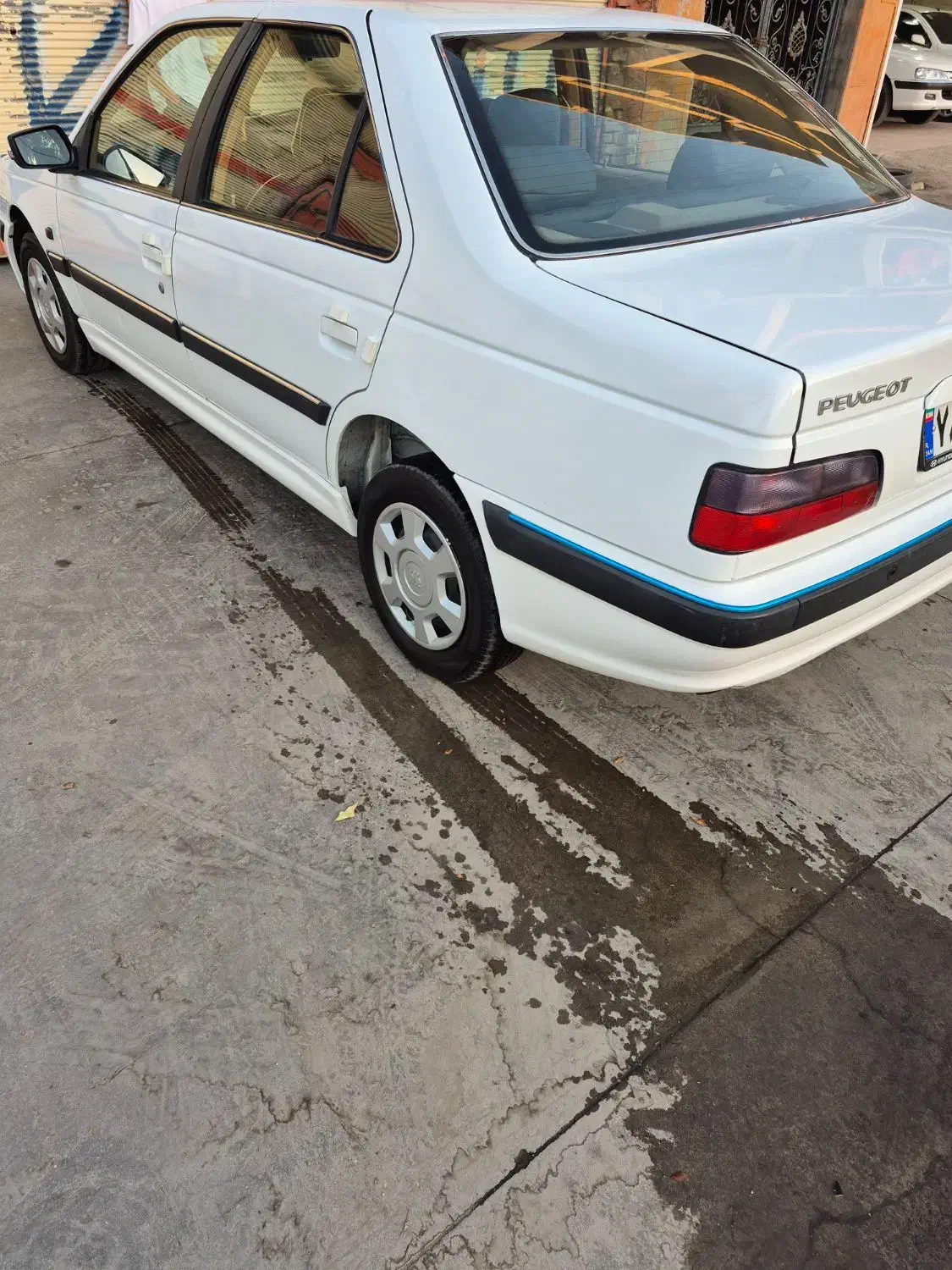 فروشی|خودرو سواری و وانت|تاکستان, |دیوار