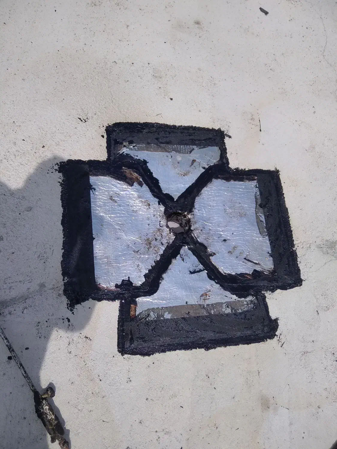 ایزوگام و آسفالت و قیرگونی اطمینان (حتی نیم متر)|خدمات پیشه و مهارت|تبریز, |دیوار