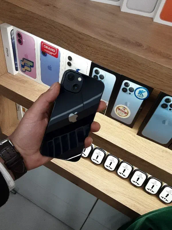 آیفون ۱۳ نرمال|موبایل|شیراز, سیلو|دیوار