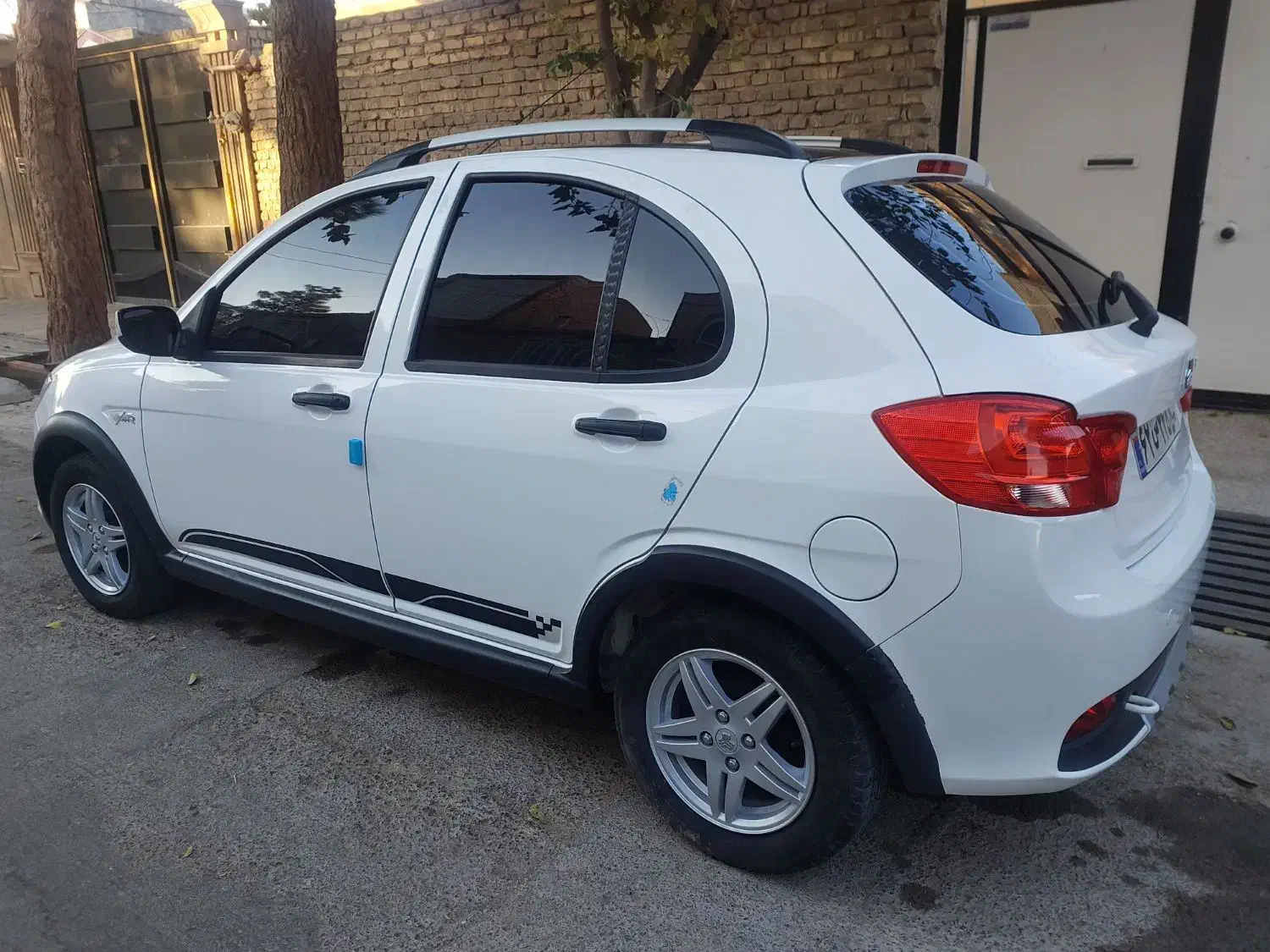 کوییک Rمدل۱۴۰۲ رینگ دار پارس خودرو|خودرو سواری و وانت|آباده, |دیوار