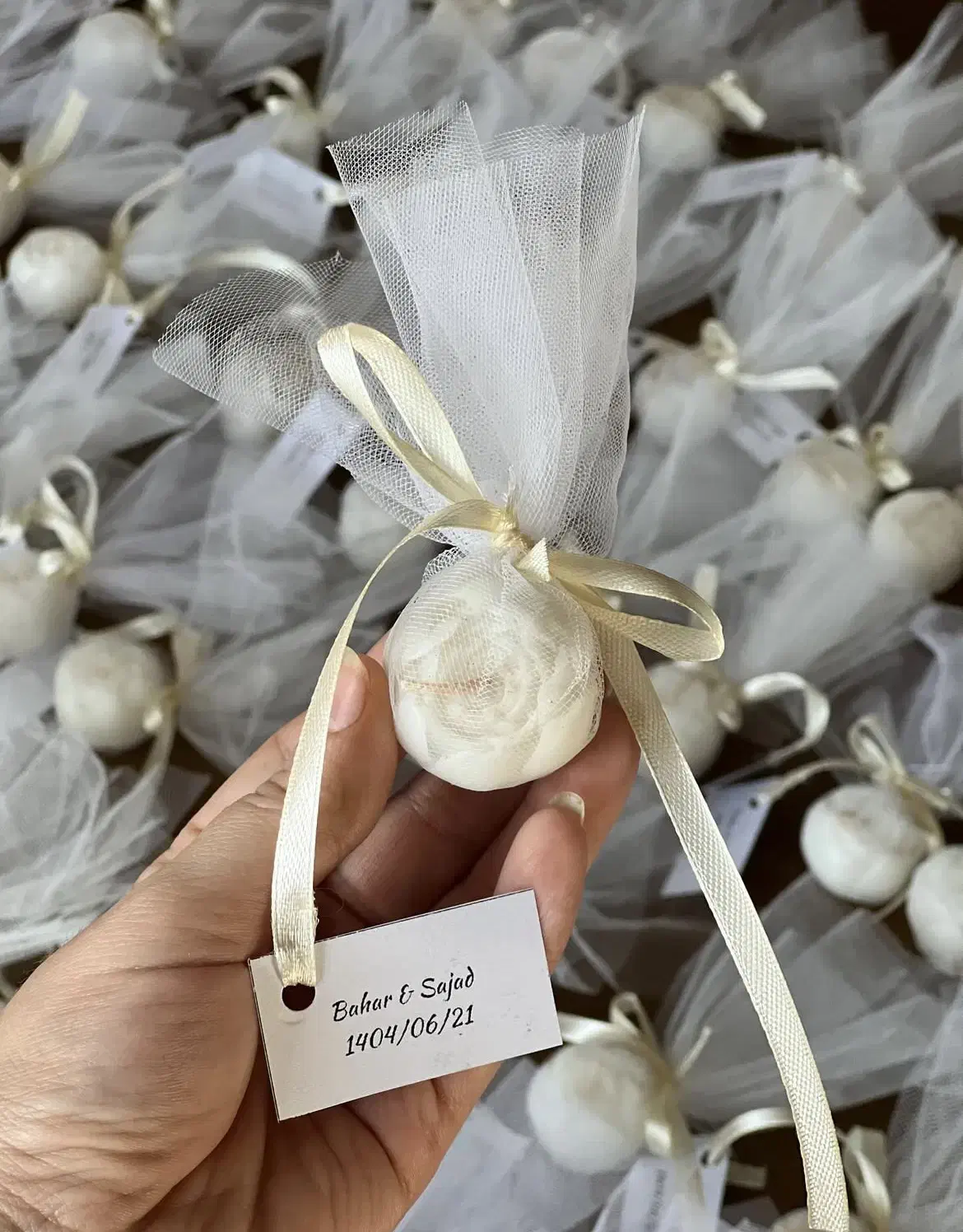 انواع گیفت شمع وتزیین سینی حنا قیمت مناسب واقتصادی|صنایع دستی و سایر لوازم تزئینی|سیرجان, |دیوار