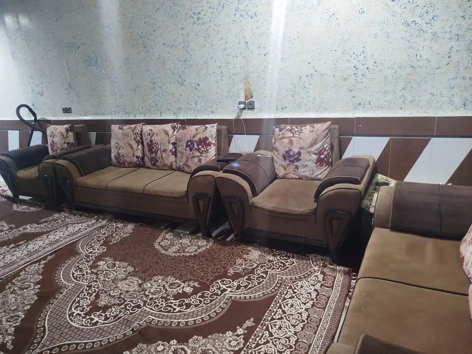 مبل 7نفره شیک وتمیز|مبلمان خانگی و میز عسلی|شوش, |دیوار