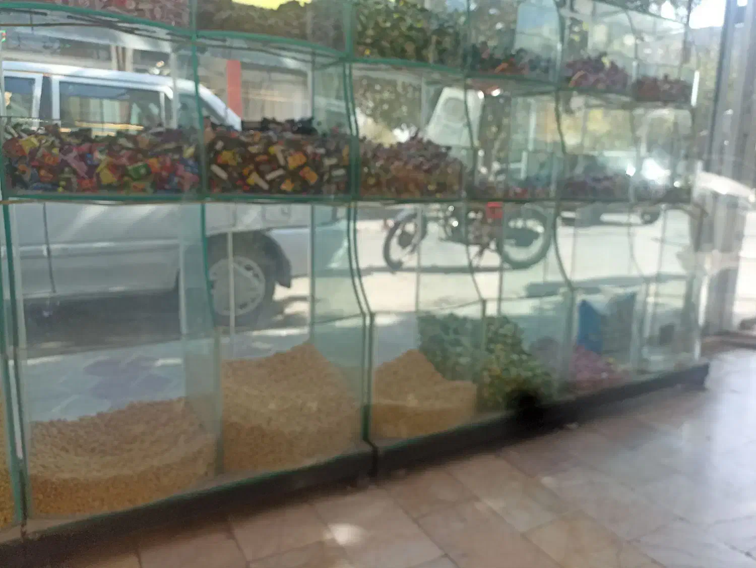 قفسه و دکور آجیل|فروشگاه و مغازه|مشهد, نیزه|دیوار