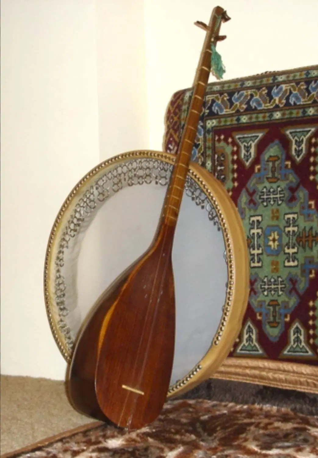 ساز|سازهای سنتی|سنندج, |دیوار