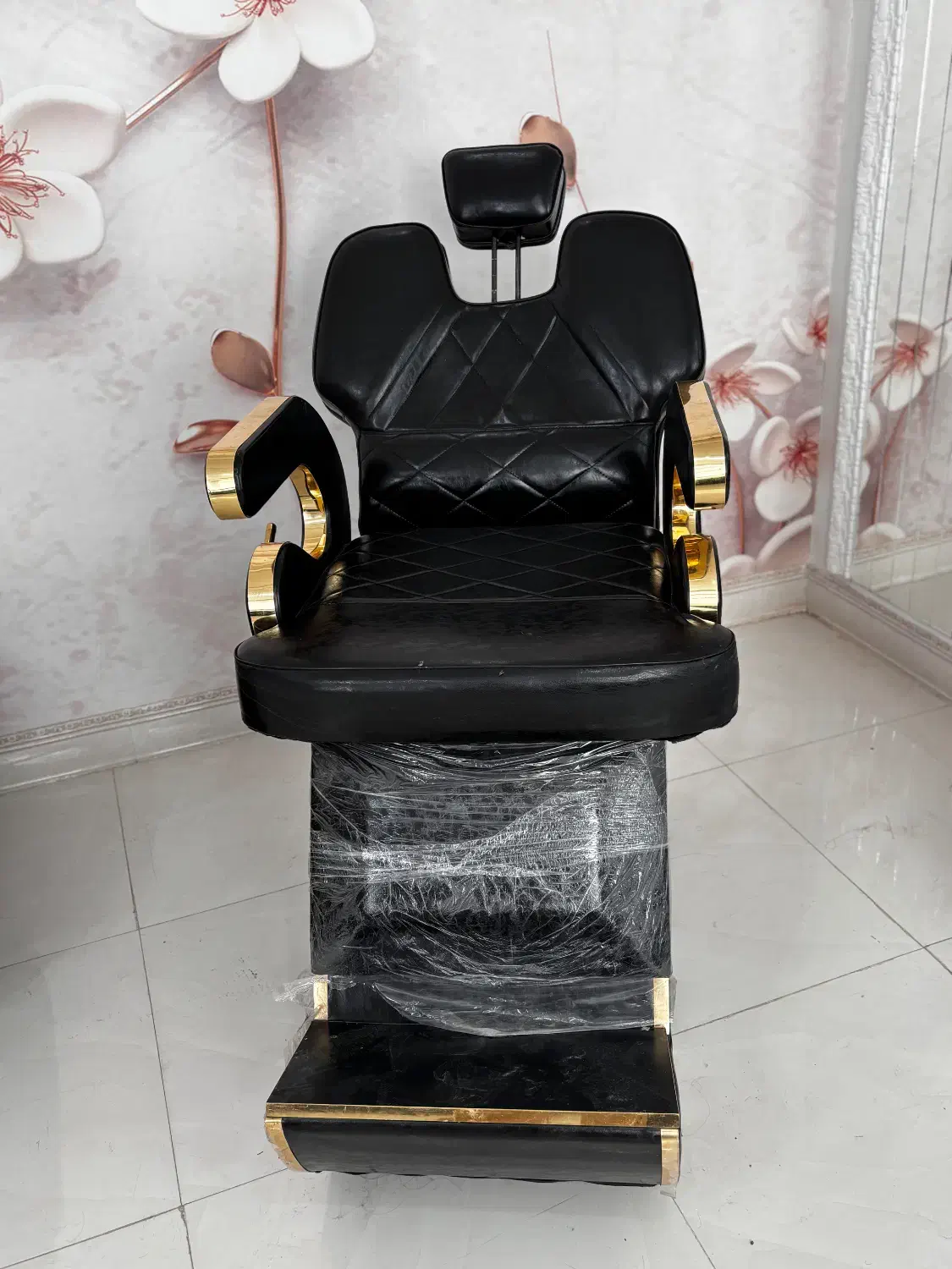 صندلی آرایشگاه|آرایشگاه و سالنهای زیبایی|زرند, |دیوار