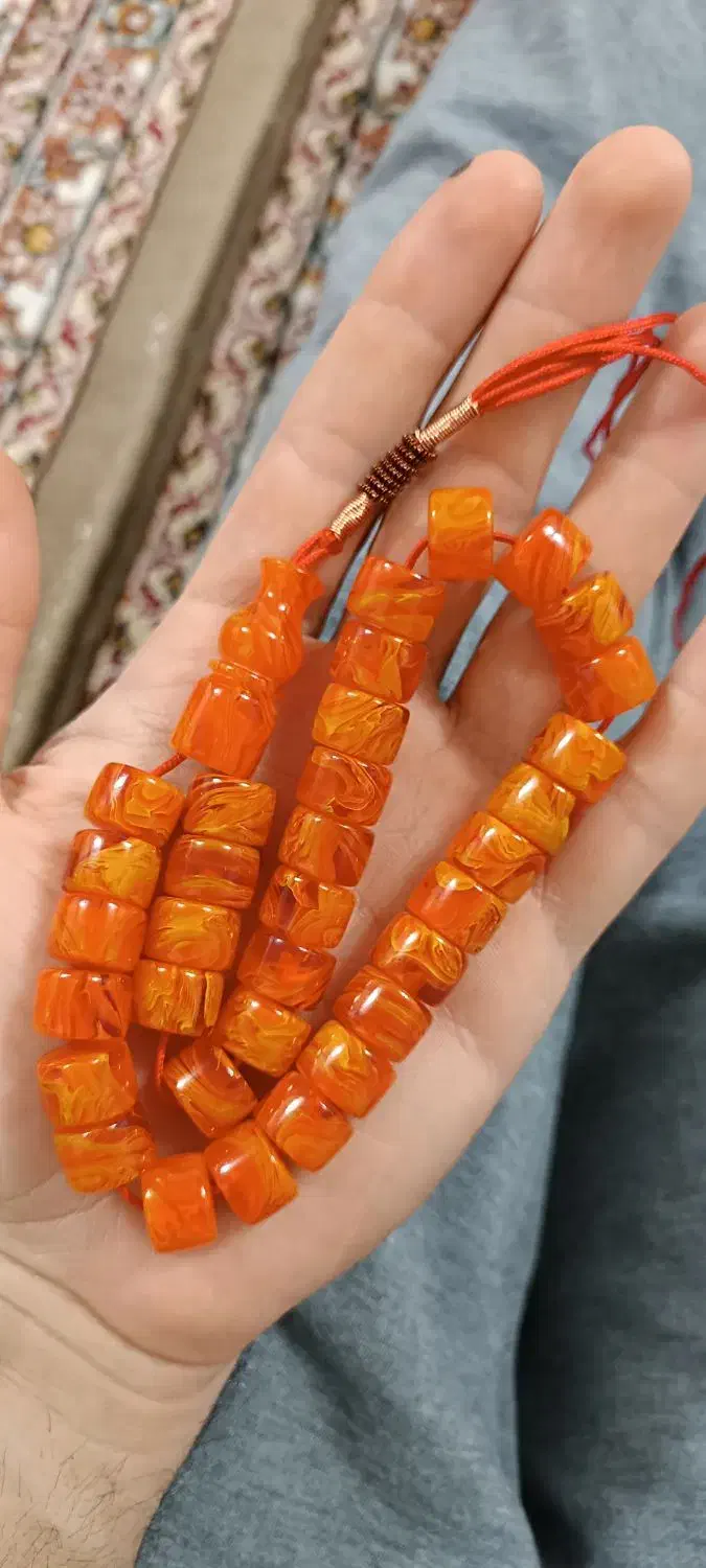 تسبیح کهربا اصل|کلکسیون اشیاء عتیقه|مهاباد (آذربایجان غربی), |دیوار